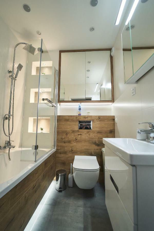 Apartament - Jacuzzi Жешув Экстерьер фото