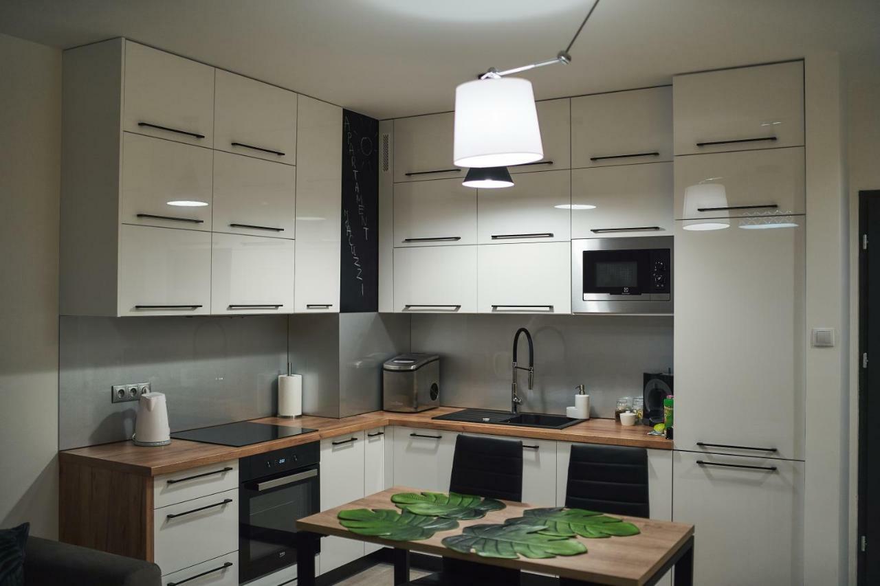 Apartament - Jacuzzi Жешув Экстерьер фото