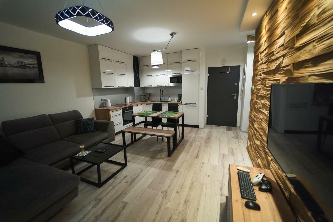 Apartament - Jacuzzi Жешув Экстерьер фото